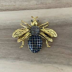 Vintage rhinestone bee brooch pin jewelry NWOT